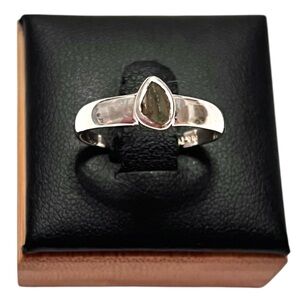 Artisan Sterling Silver Teardrop Green Tourmaline Ring Size 7.25